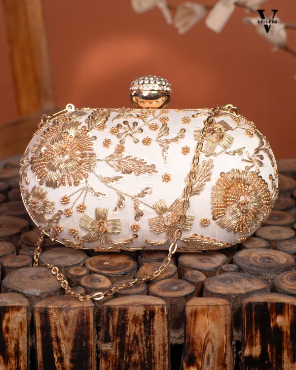 Noor_Élan_Embroidered_Clutch